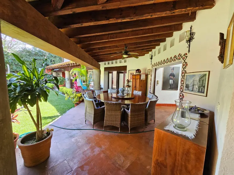 Excelente Casa en Venta en Fraccionamiento Lomas de Cuernavaca